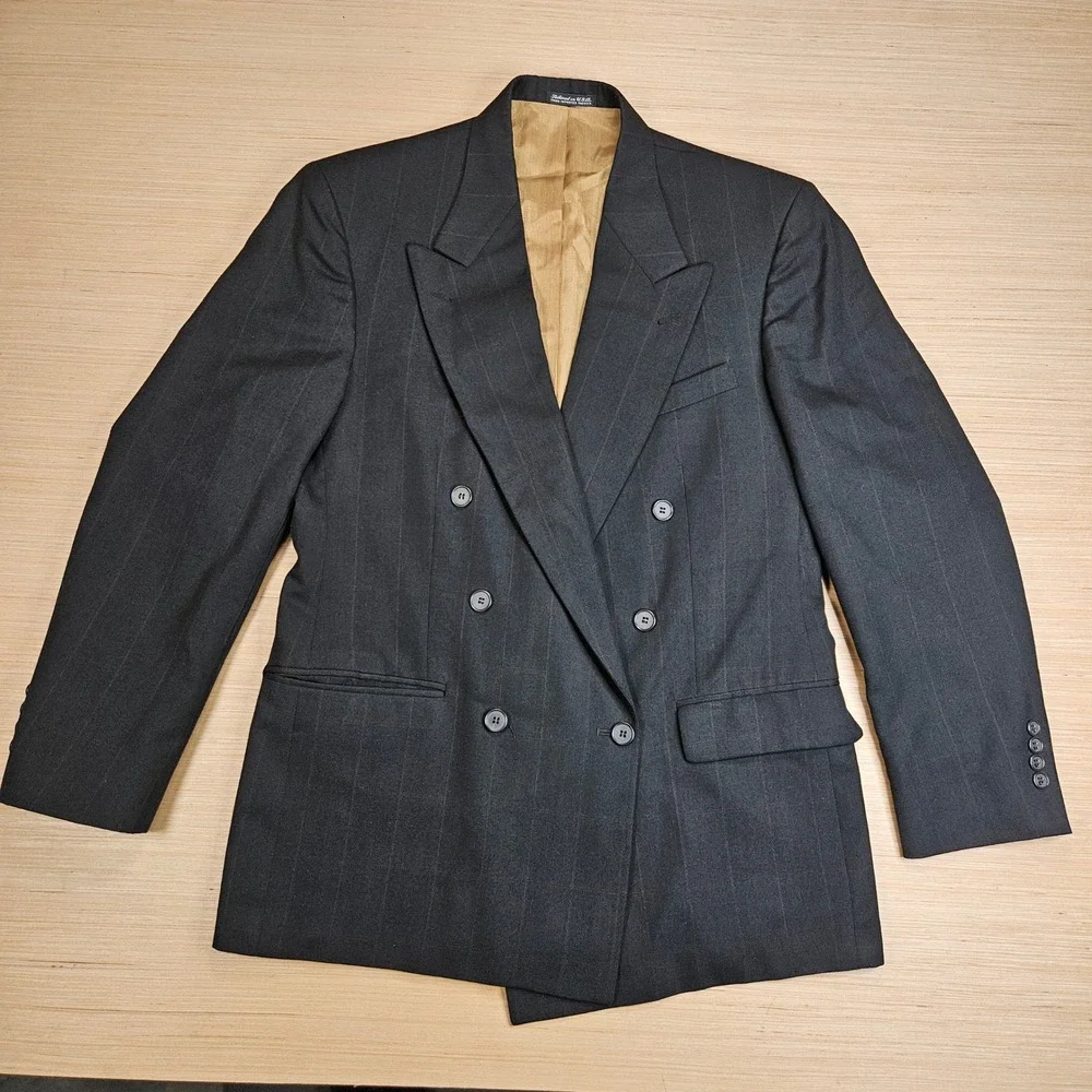 J Riggings Double Breasted Hunting Horn Suit Jacket Mens 40R Black Pinstripe